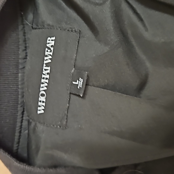 Black flowered jacket - Picture 2 of 5